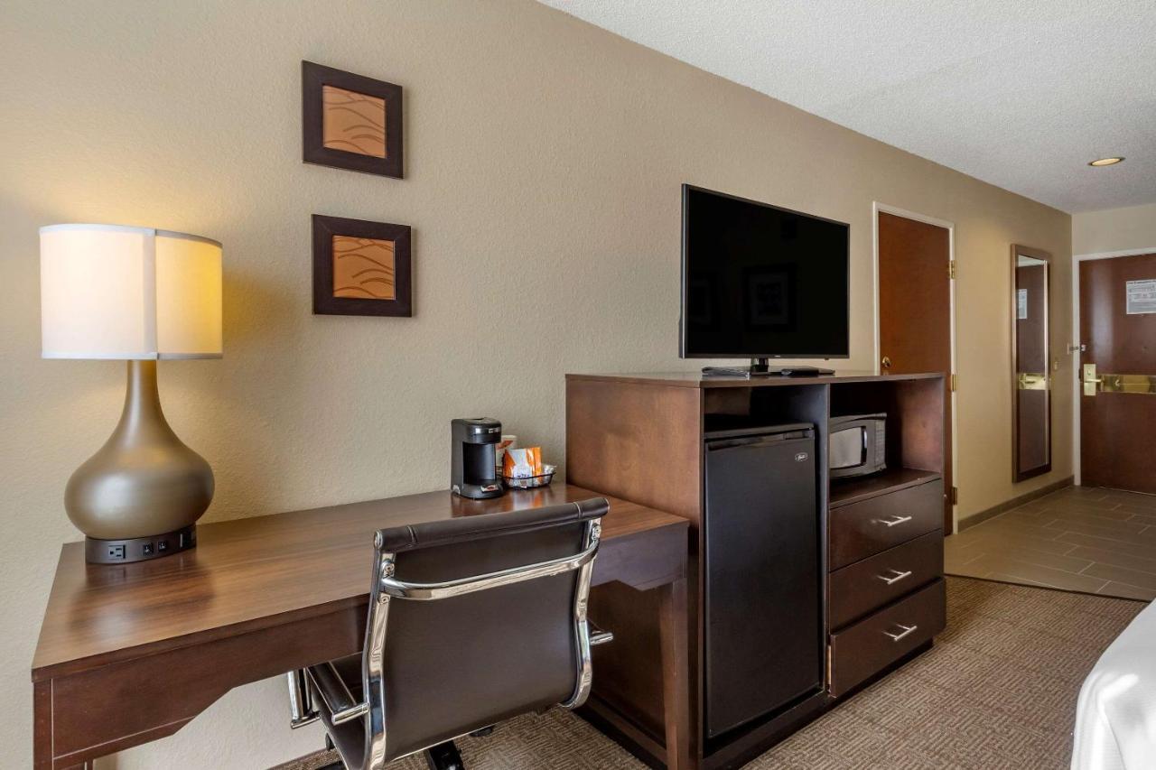 Comfort Inn Clinton Eksteriør billede