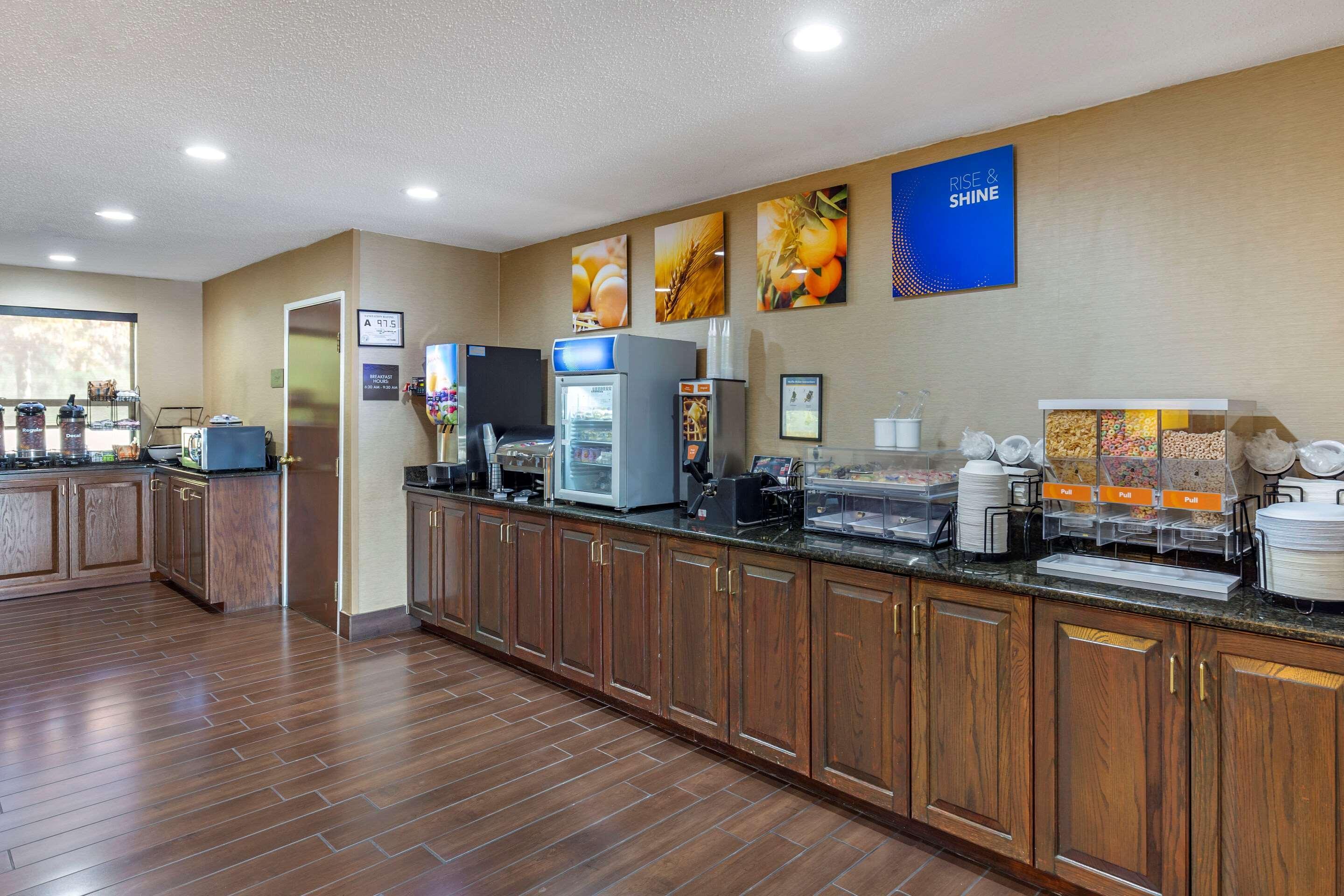 Comfort Inn Clinton Eksteriør billede